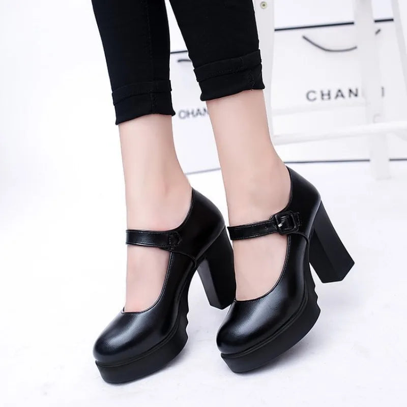 Women's Black Mid-heeled Pumps Catwalk Shoes Soft-soled Leather Shoes Thick Heels Large Size Women's Shoes